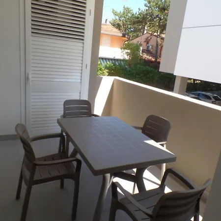 Modern Two-bed Flat With Shared Pool And Hot Tub * Bibione