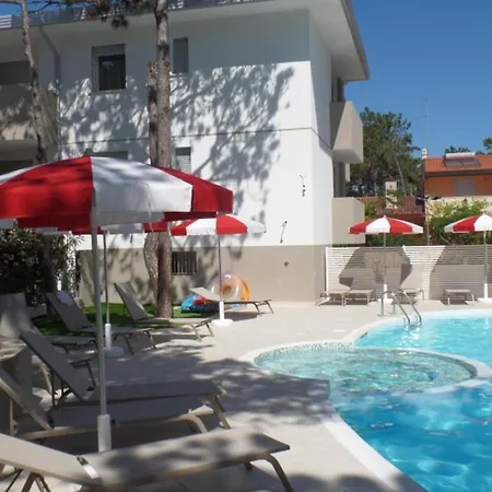 Modern Two-bed Flat With Shared Pool And Hot Tub * Bibione